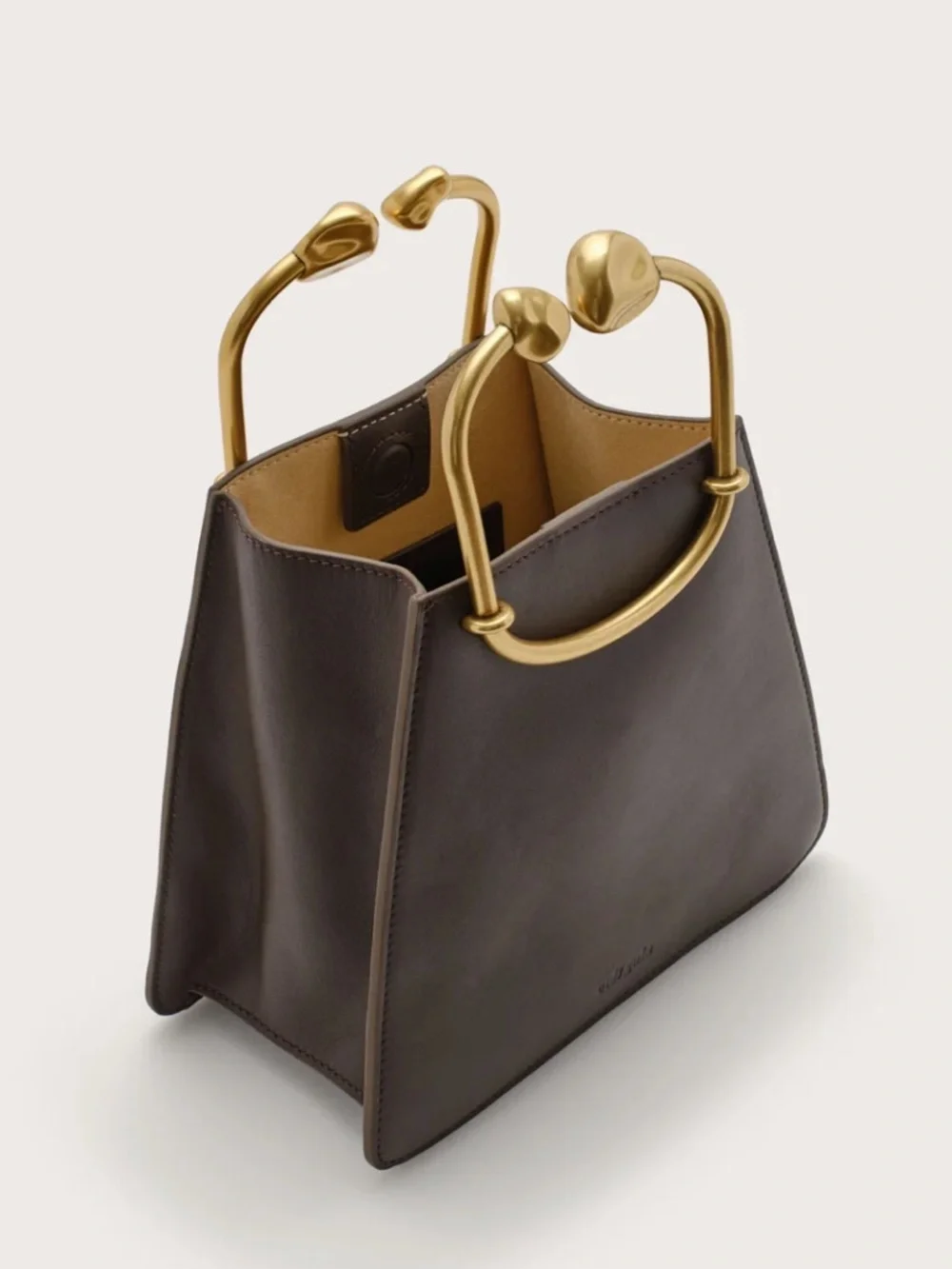 New! Cult Gaia Maxine Bag - Picture 4 of 10